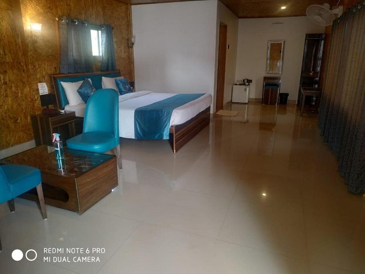 Whispering Woods Resort Lonavala Dış mekan fotoğraf